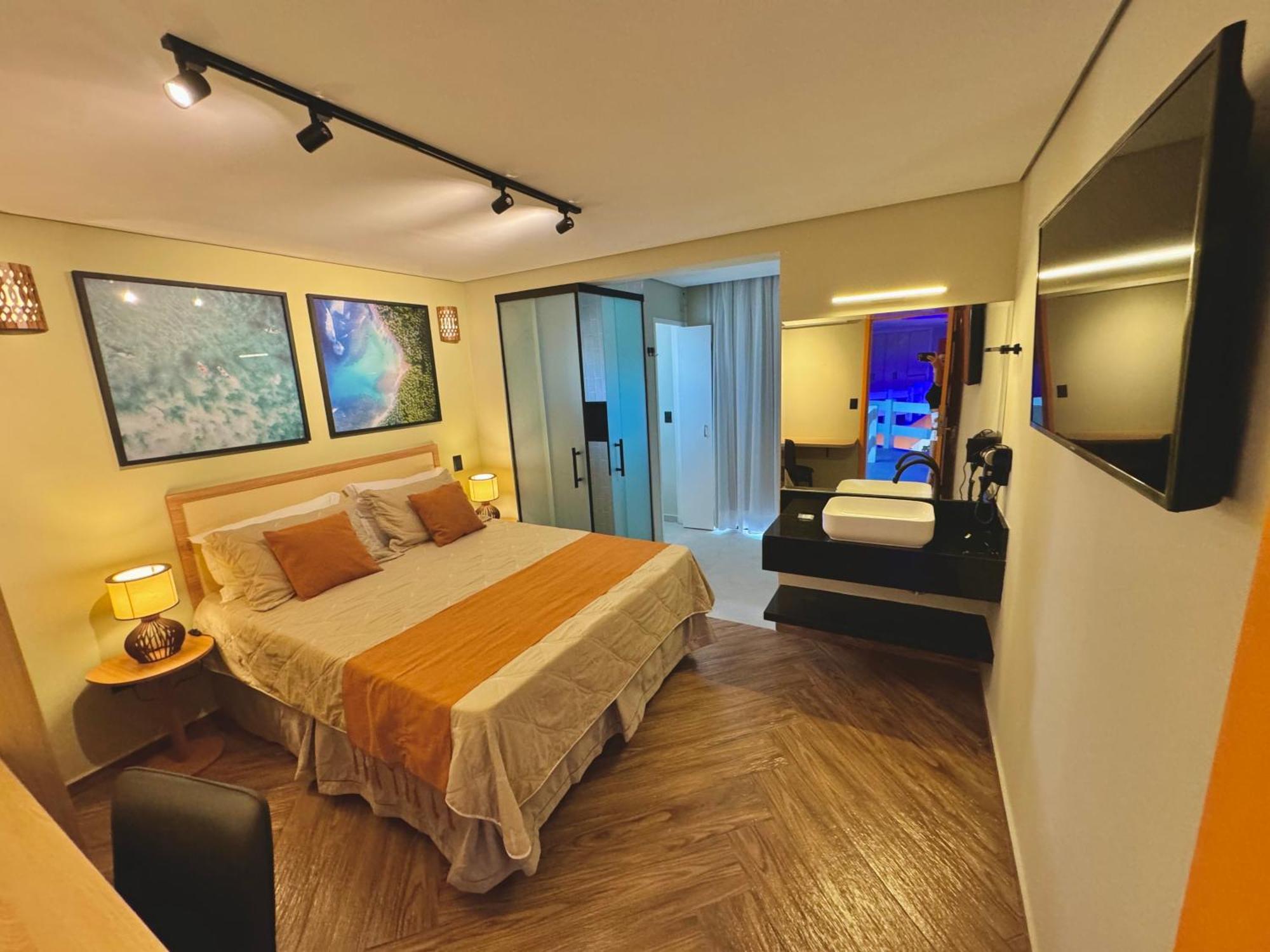 Luna Hotel Boutique - Frente A Praia Гуаружа Екстериор снимка